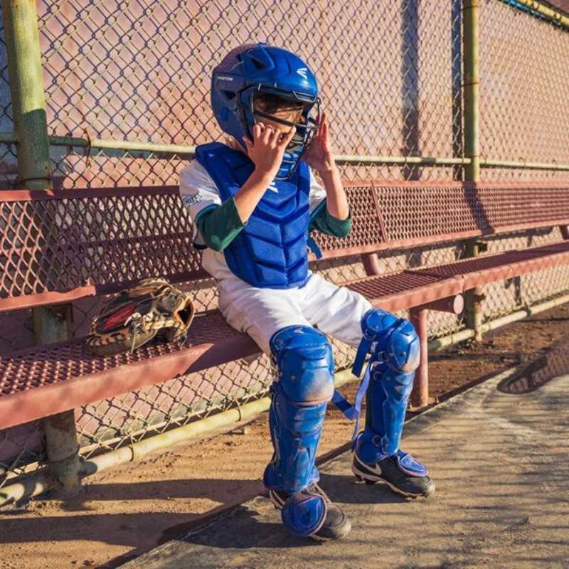 Easton BKMG3KITY Black Magic 3.0 Youth Catcher's Set L Black