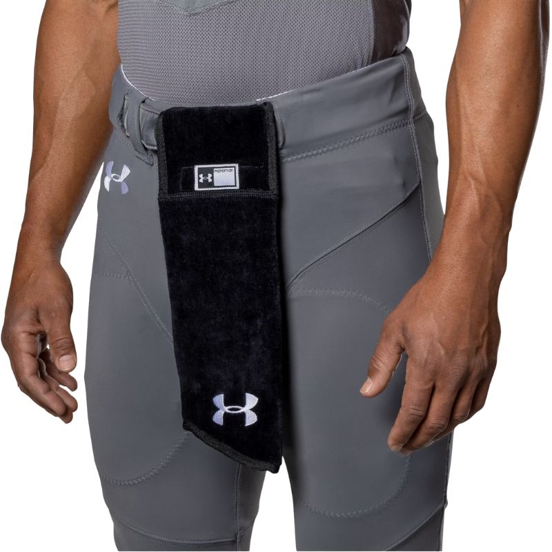 Under Armour Football Towel Color Black