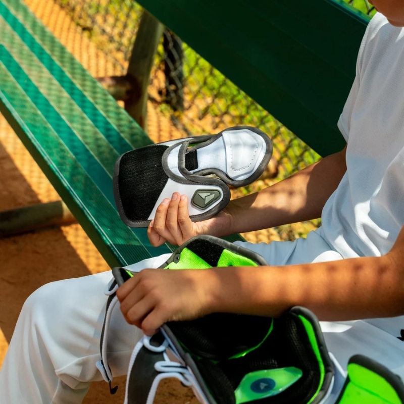All Star LG-5-MED MVP-Pro Series Intermediate Navy/Graphite