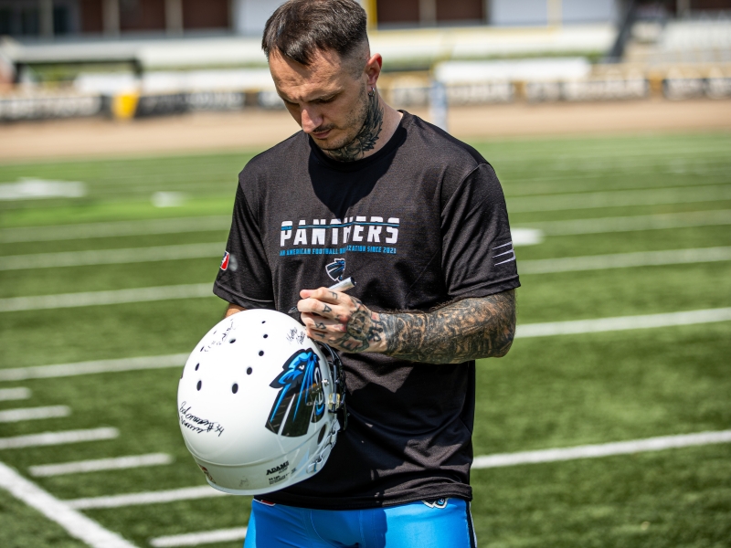 Adams ELF Autograph Helmet