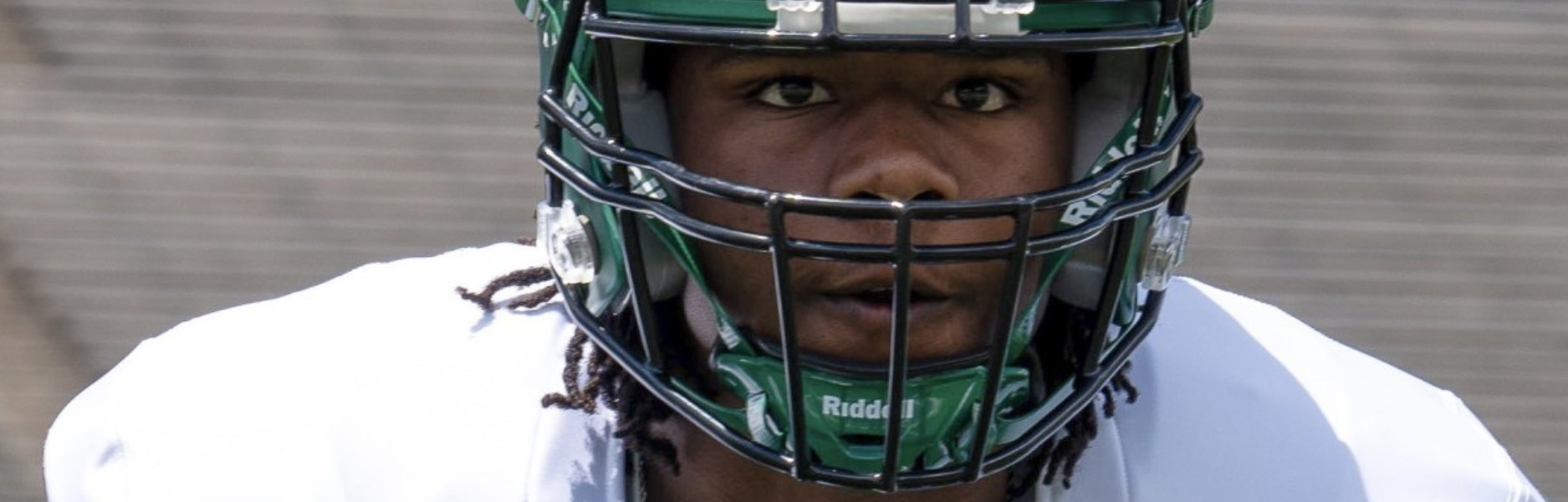Chin_strap_riddell_2.png