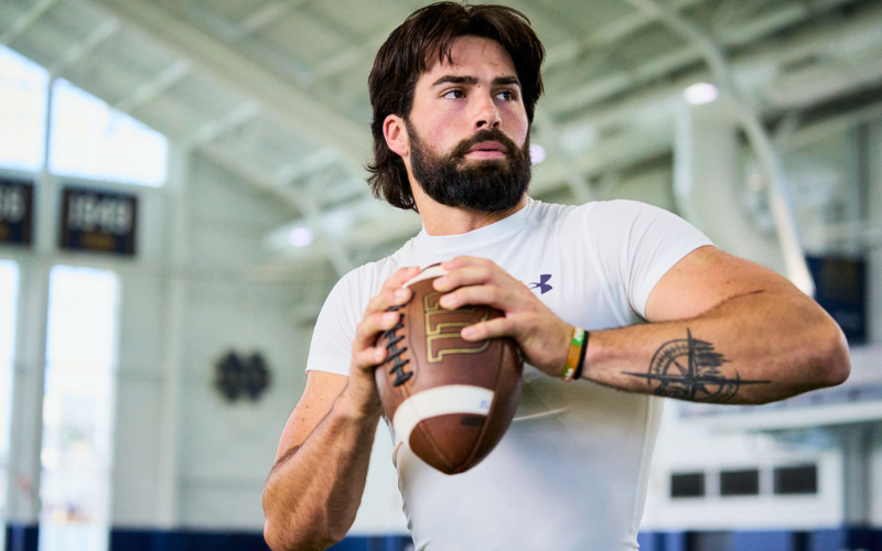 The Benefits of Compression Clothing in American Football