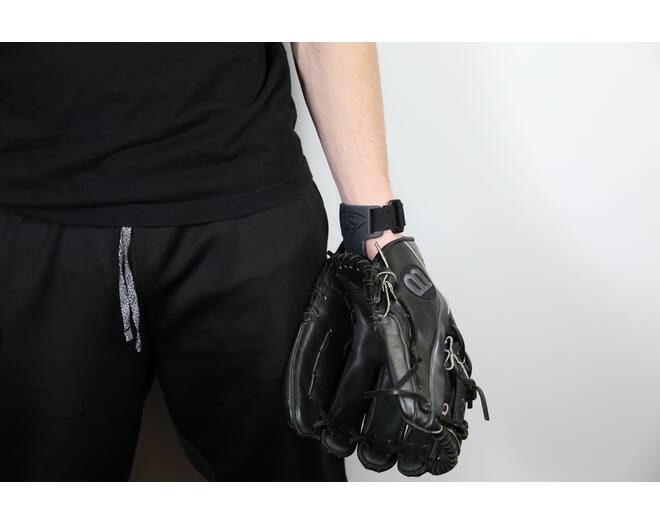 Louisville Slugger HexTec Baseball Glove Insert (L60730) | Protective Wrist Support