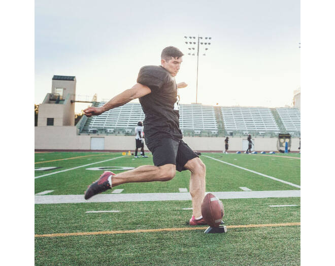 SKLZ Universal Kicking Tee for American Football Kicking