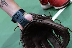 Louisville Slugger HexTec Baseball Glove Insert (L60730) | Protective Wrist Support