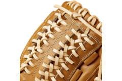 Wilson WBW1013881175 11,75 Inch Leather A2000 D33 Baseball Pitcher Glove | Right Hand Catch