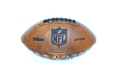 Wilson WTF1758XBNF NFL Throwback 32 Team Logo
