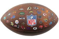 Wilson WTF1758XBNF NFL Throwback 32 Team Logo
